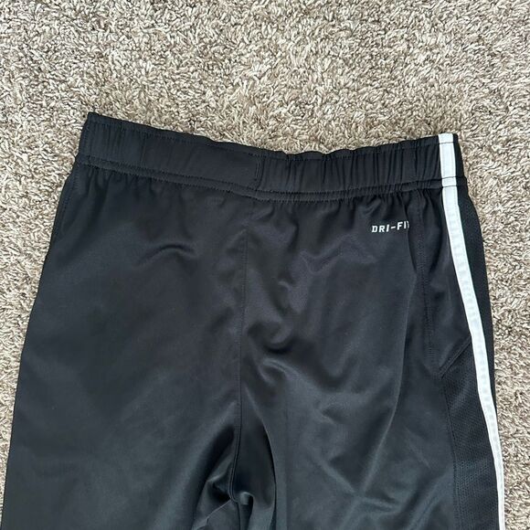 nike dri fit sweatpants black youth size small - Picture 2 of 6